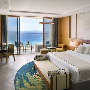 Deluxe King Room Sea View